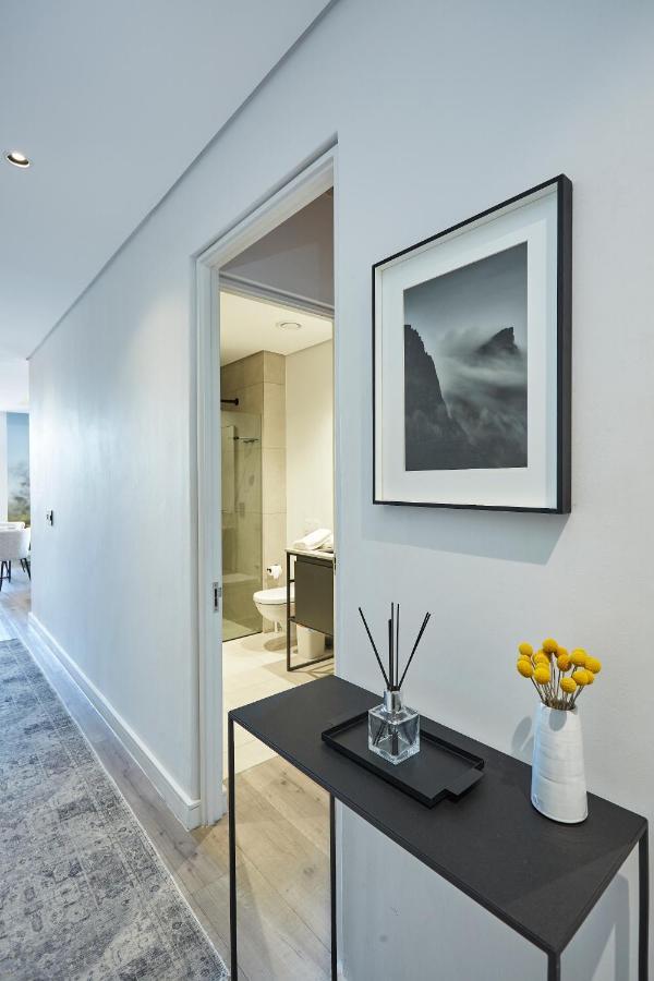 The Signature Luxury * Cape Town